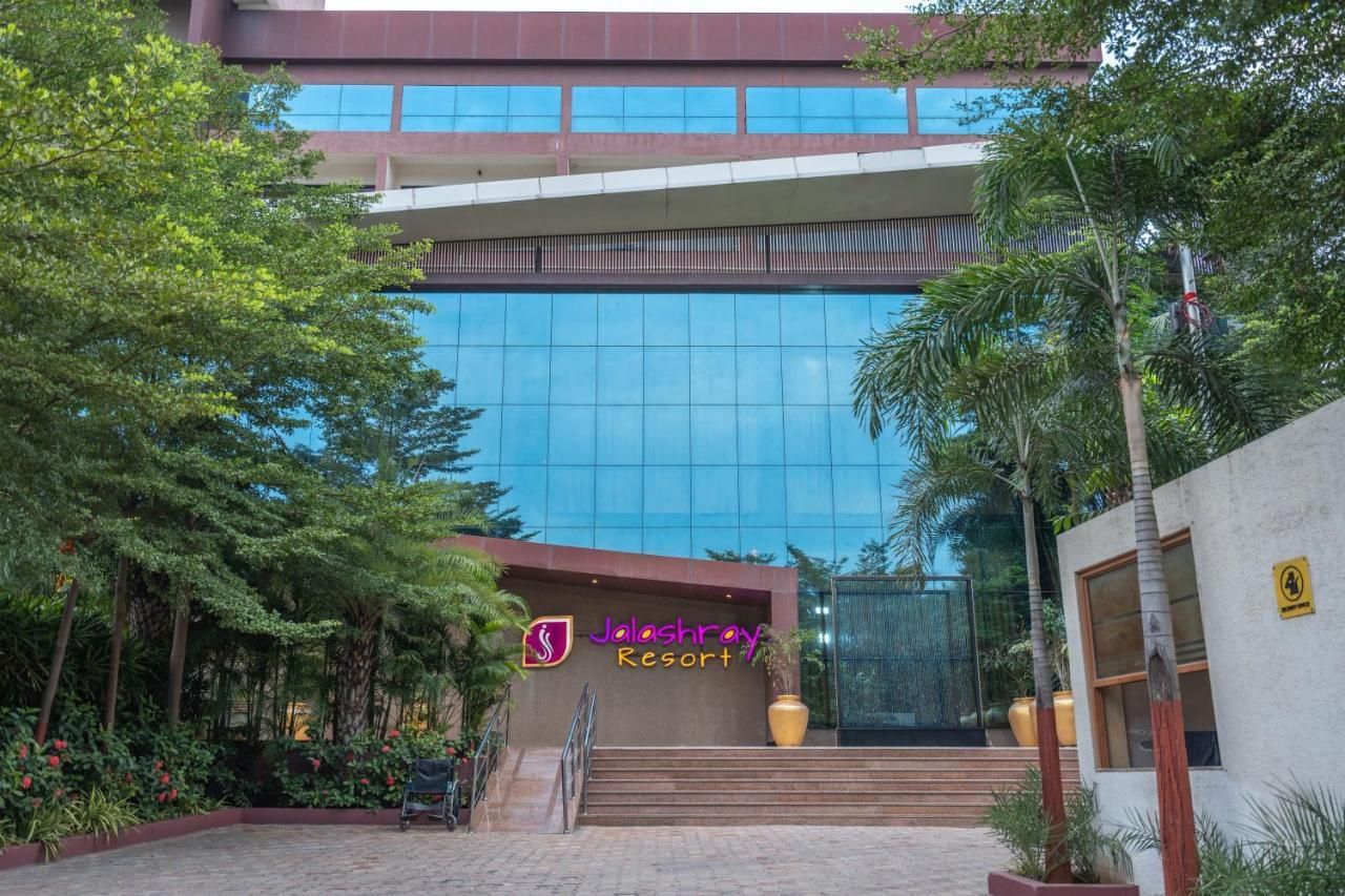 Jalashray Resort Nadiād Exterior foto