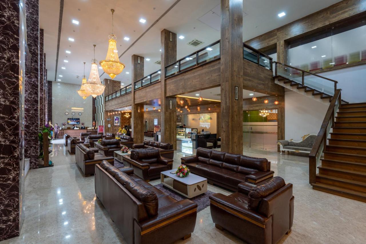 Jalashray Resort Nadiād Exterior foto