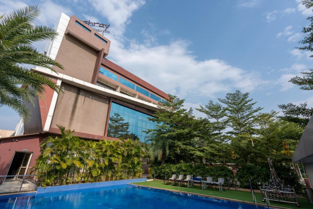 Jalashray Resort Nadiād Exterior foto