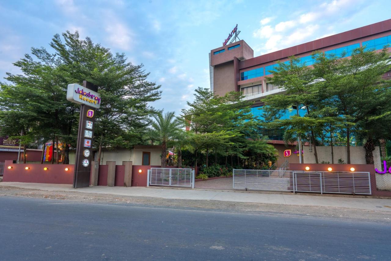 Jalashray Resort Nadiād Exterior foto